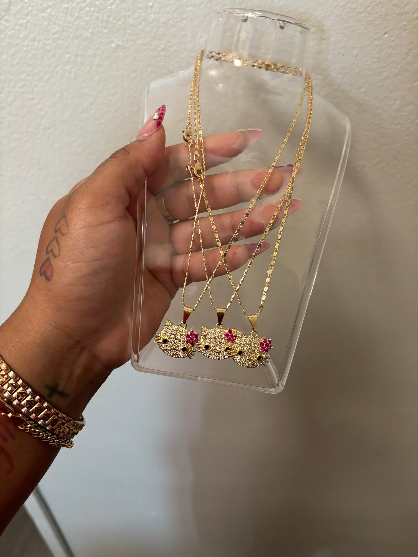 Hello kitty Necklace🛍️