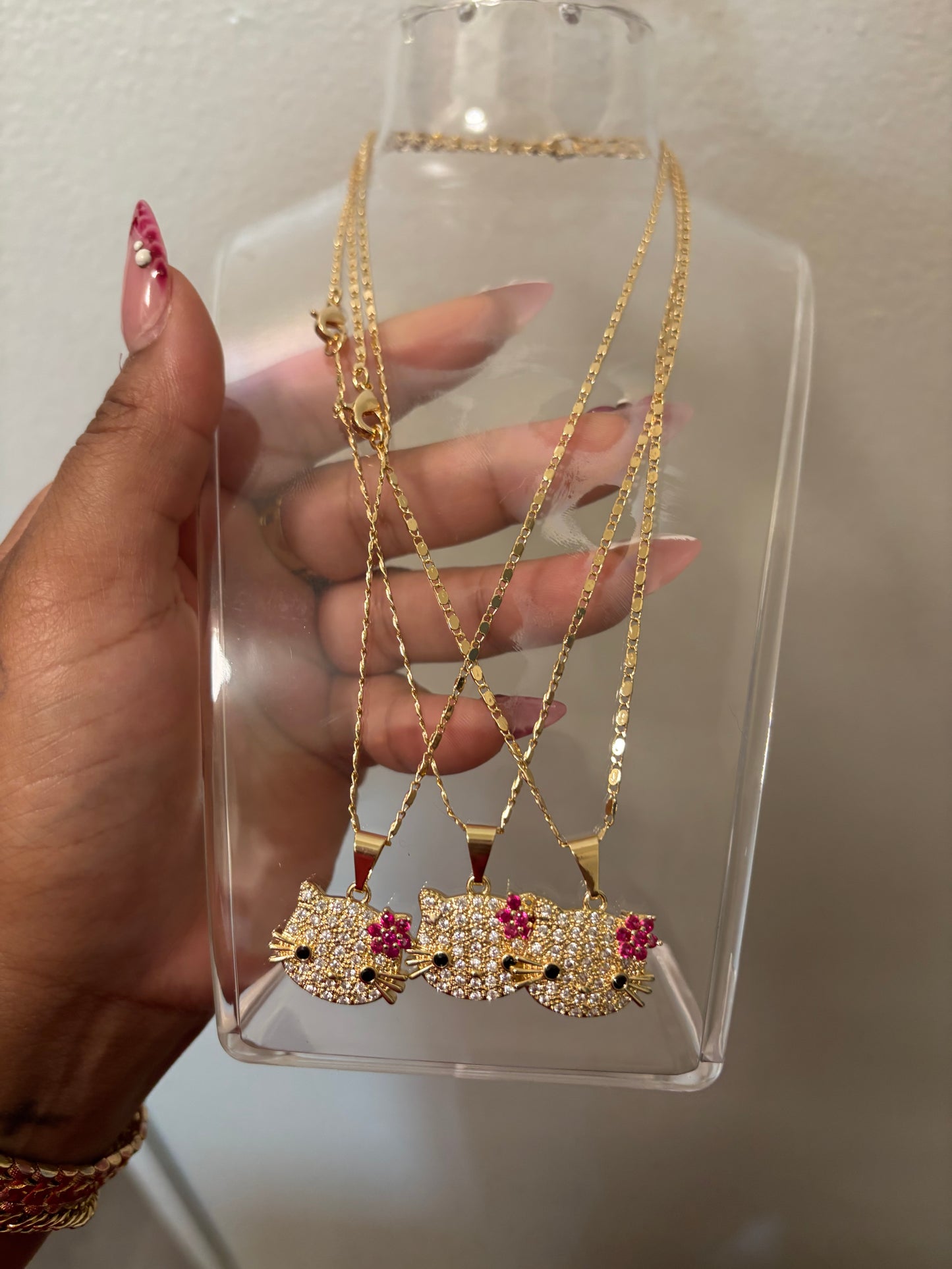 Hello kitty Necklace🛍️