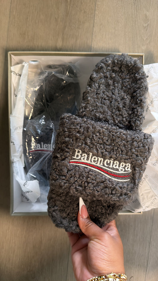 Balenci Slides