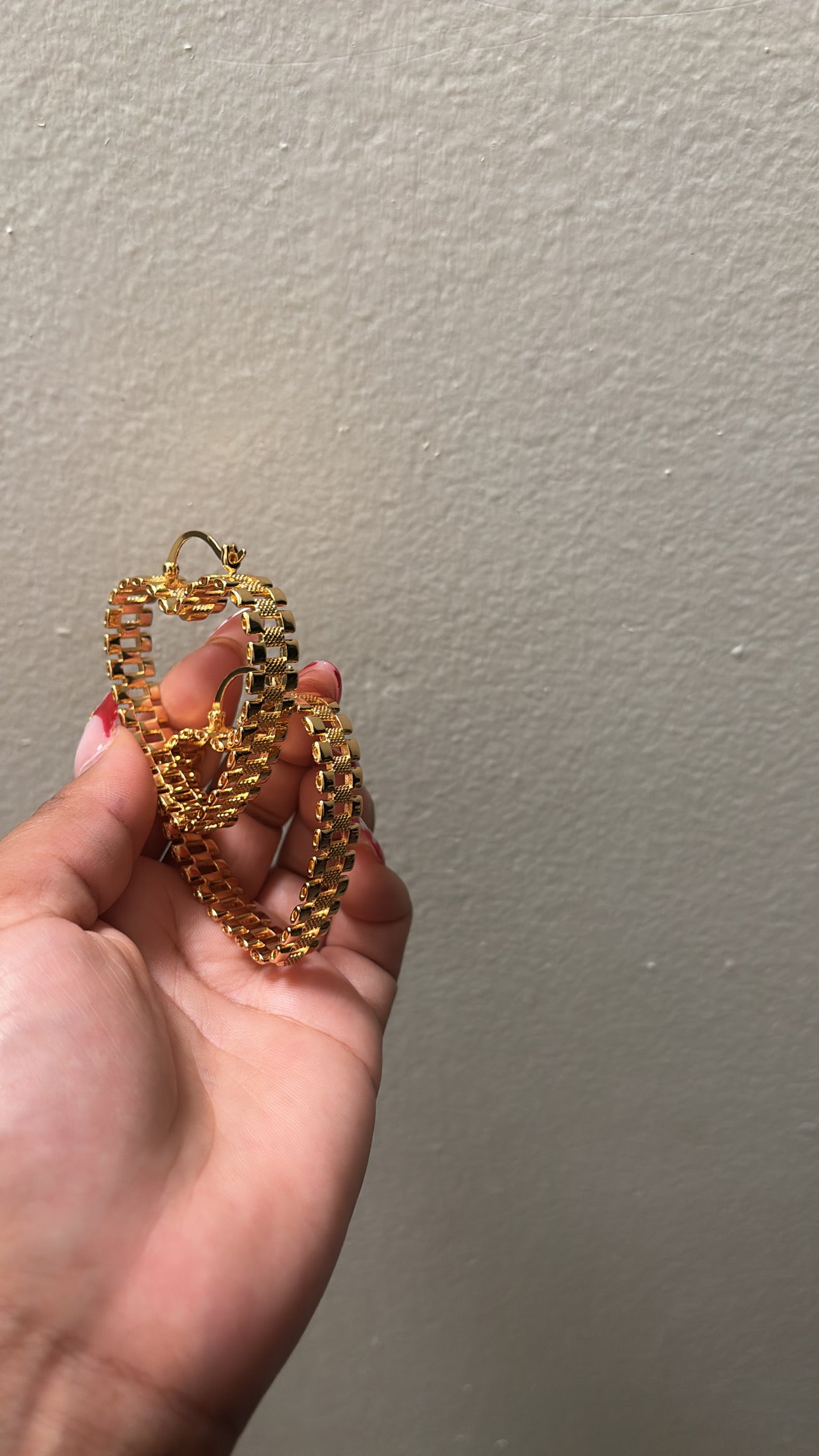 Rich Girl Hoops