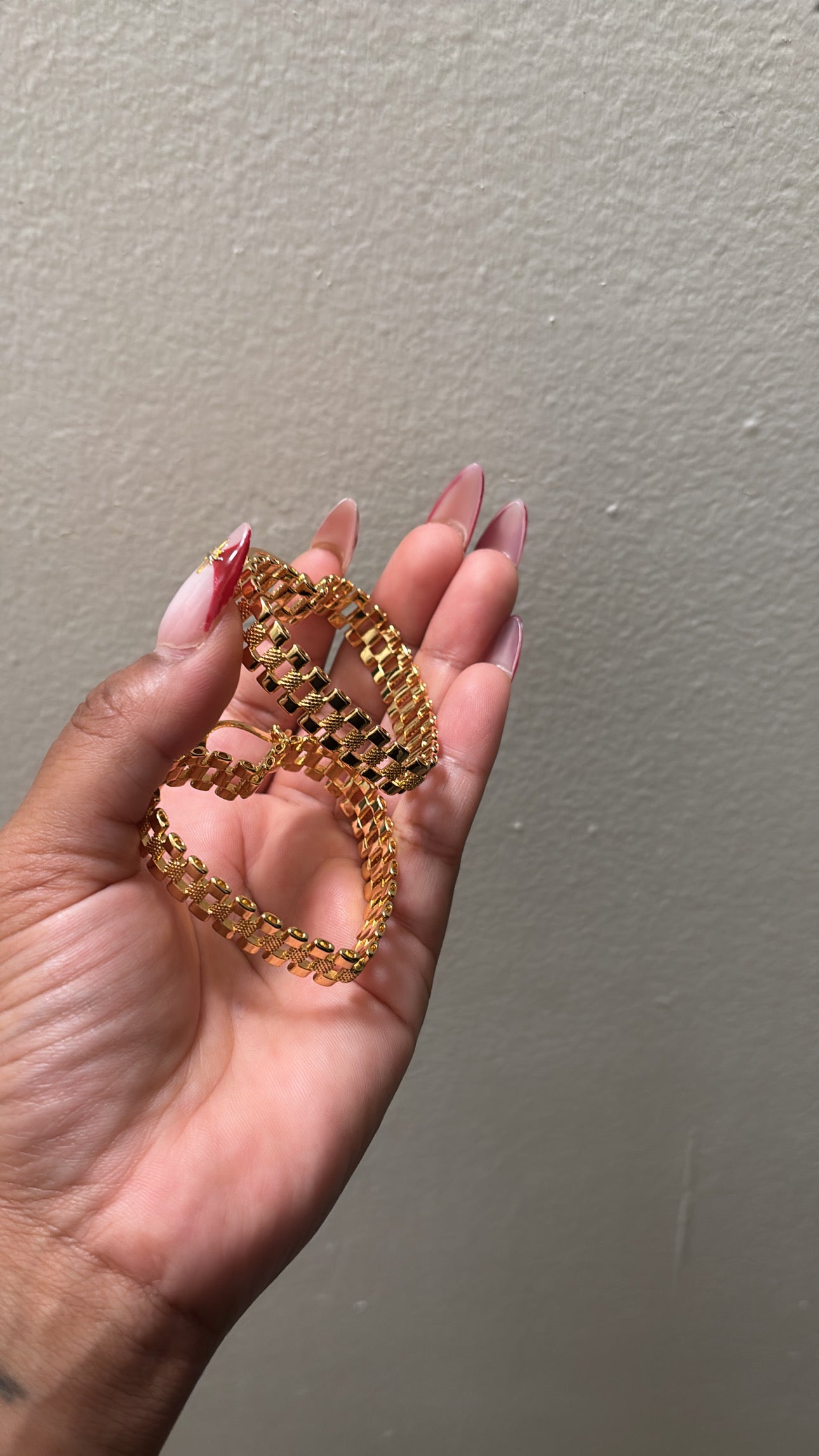 Rich Girl Hoops