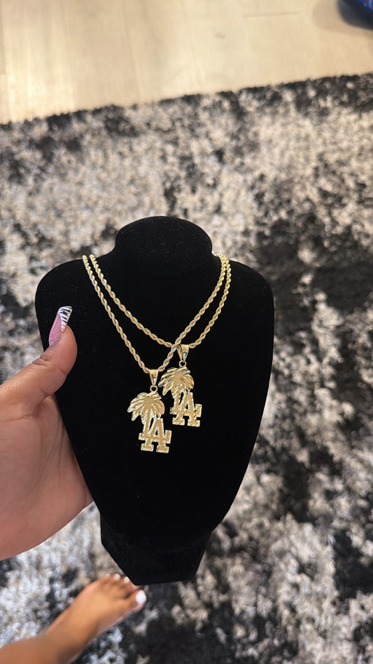 La Palm Necklace